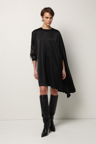 46-VANERS-BLOUSE-FRONT